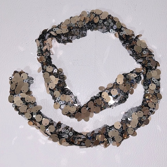 Costume Gallery Dance Costume Size:Large Child in Black & Gold👯♀️ - Picture 8 of 8